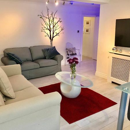 *Beachfront*- Stylish, Spacious +Private Courtyard Hove Buitenkant foto